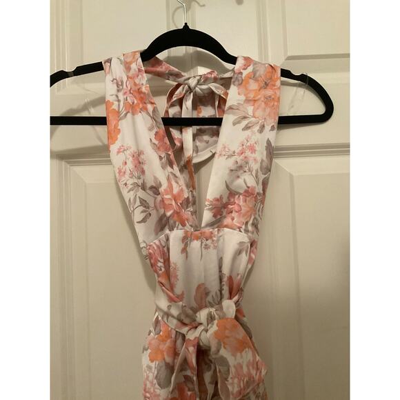 STUNNING NOOKIE UTOPIA FLORAL JUMPSUIT NWT, SOLD OUT ON REVOLVE MSRP $379, XS - Picture 5 of 8